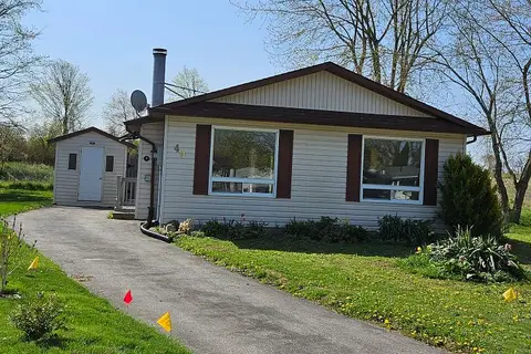 49 ROYAL OAK Drive