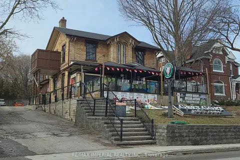 74 Main Street S