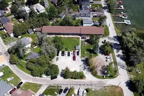 15 Lake Drive N