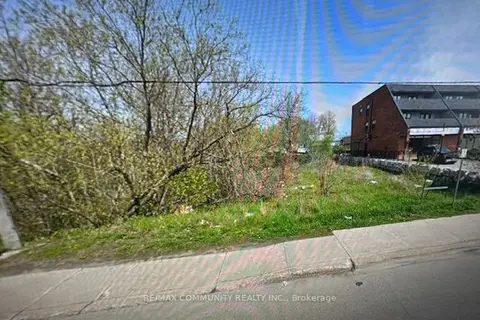 35 Church Street N