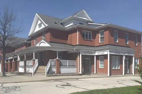 10055 Keele Street 202