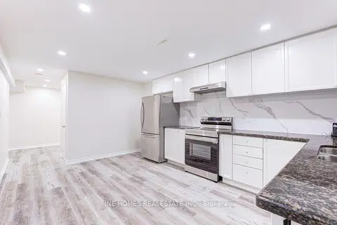 28 Rockwood Crescent Lower