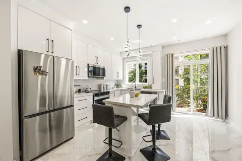 21 Galleria Parkway 21