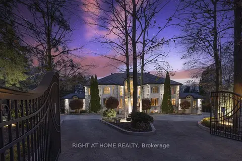 38 Sugarbush Court