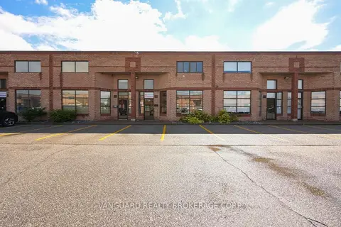 160 Applewood Crescent 29