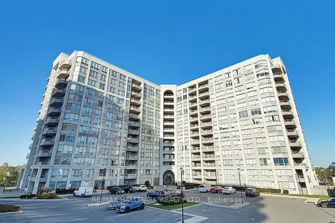 9017 Leslie Street 611