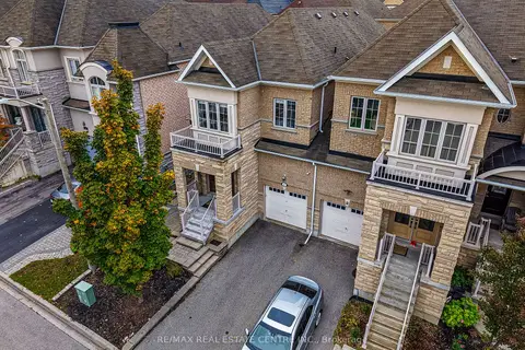 8 Bristlewood Crescent