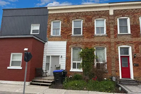 28 Queen Street N