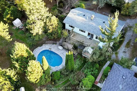 40 Riverglen Drive