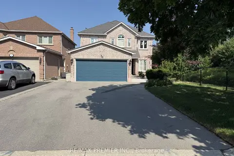 54 Castlepoint Drive LOWER