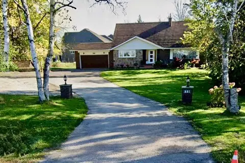 539 Elgin Mills Road W 2nd Floor