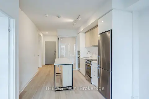 30 Upper Mall Way 1108