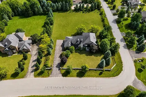 43 Grayfield Drive