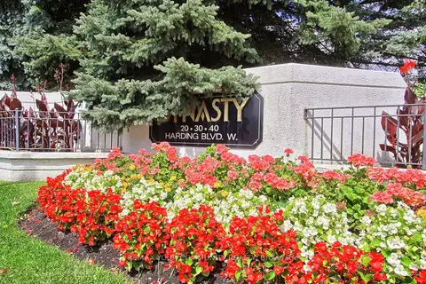40 Harding Boulevard 1114