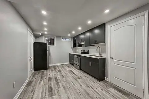 130 Orr Drive Lower