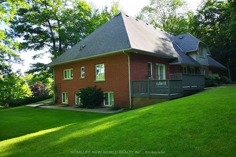 36 Country Heights Drive