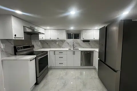 420 Osborne Street Lower