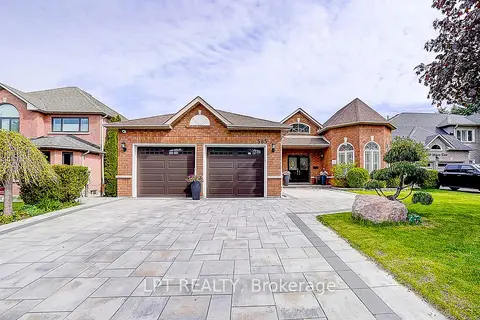 585 Holgate Circle