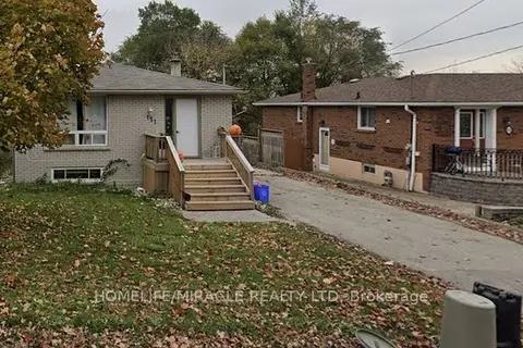 151 Collings Avenue