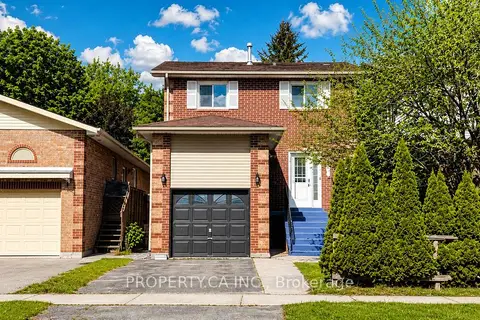 32 Hodgins Avenue