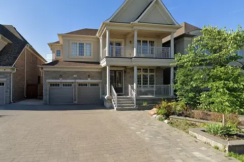 7 Dunrobin Crescent Lower