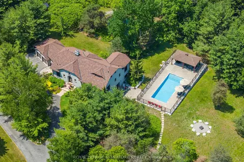 30 Kingswood Drive