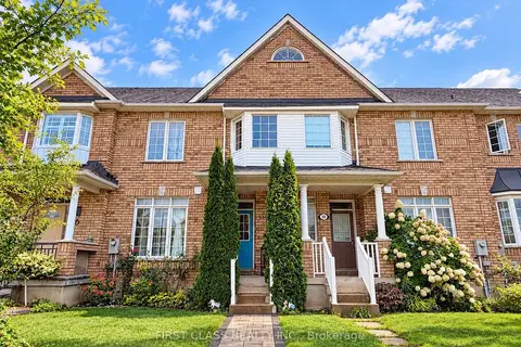 8 Catalina Crescent