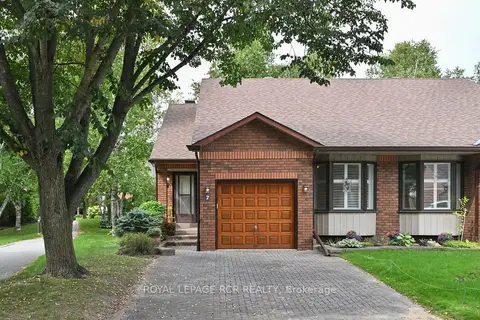 7 Dell Arbor Crescent