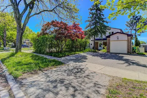 33 kitsilano Crescent