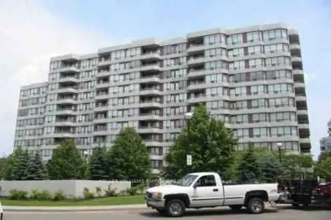81 Townsgate Drive PH106