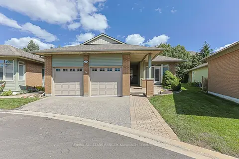 9 Warnock Green Way