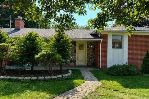 86 Hamilton Drive Main Floor