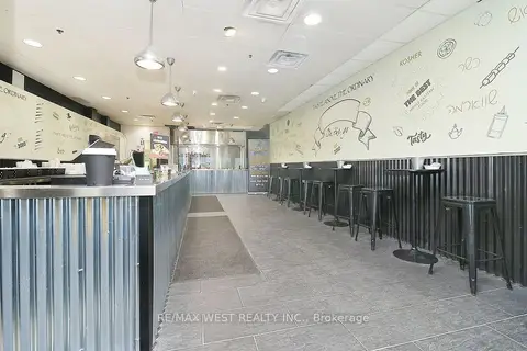 1118 Centre Street 21