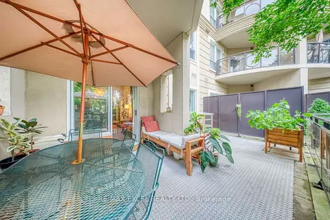 8 Maison Parc Court 102