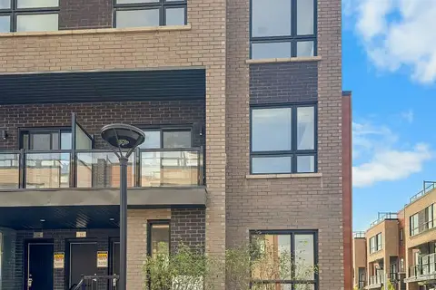 17 Lytham Green Circle 27