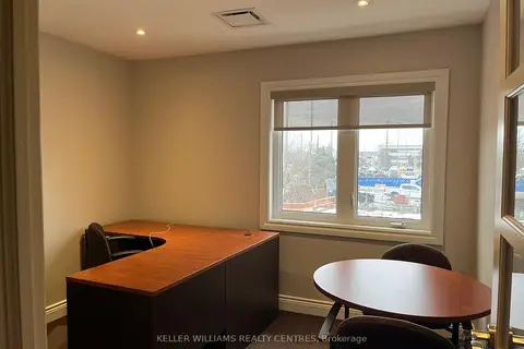 117 Wellington Street E U4