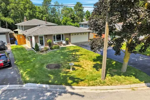 96 Maple Avenue W