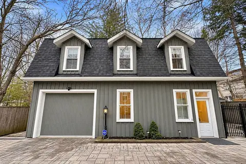 361 Main Street N Coach House