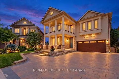94 Royview Crescent