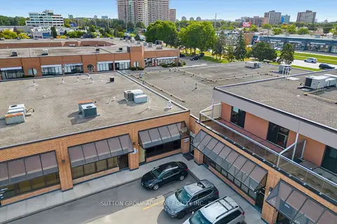 3300 Steeles Avenue W 14