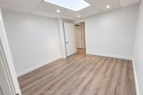 1102 Centre Street 1B - Rm 2