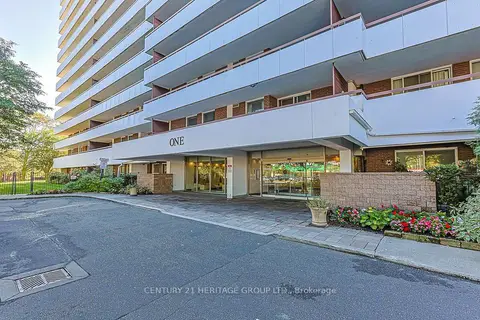 1 Royal Orchard Boulevard 502