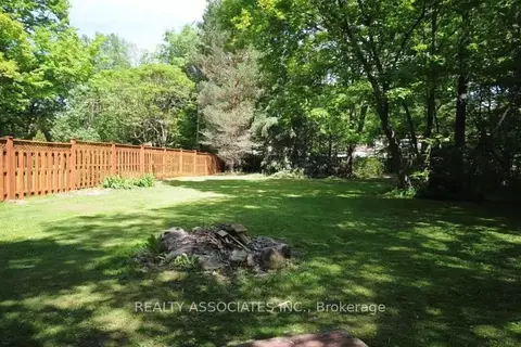 81 Miller Place