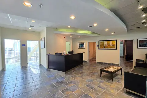 505 Highway 7 Avenue E 226-230