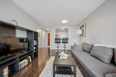 81 Townsgate Drive 1103