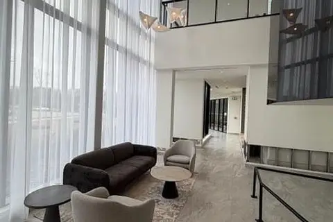 6 DAVID EYER Road 307