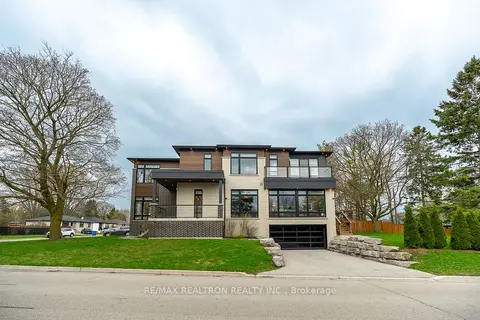 70 Collins Crescent