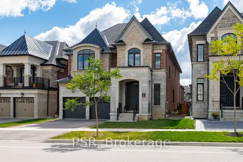 33 Pine Heights Drive