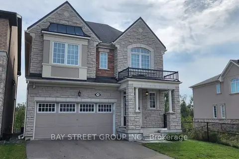 246 Degraaf Crescent