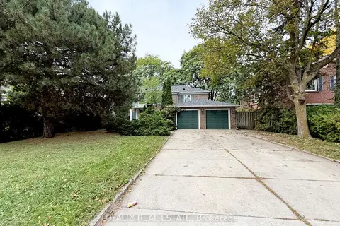 4 Canadiana Drive